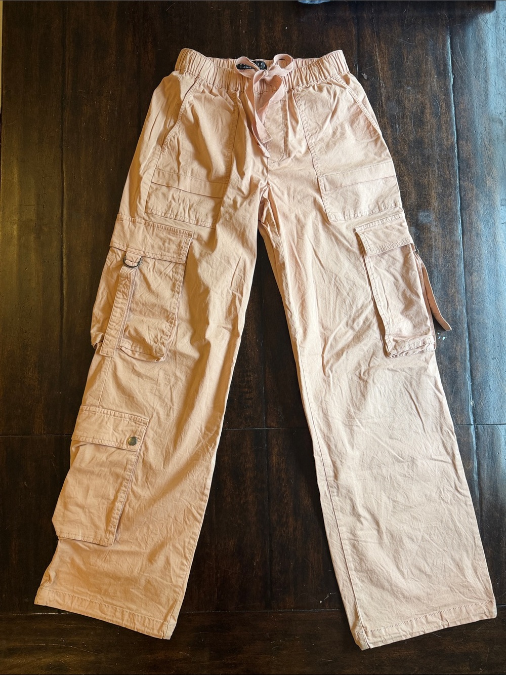 Sanctuary Girls Peach Colored Cargo Pants XXS 26” waist 32” inseam. Cute & comfy